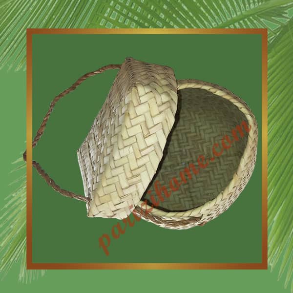 Long square wicker basket with door Long square wicker basket with door